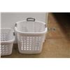 Image 3 : *(2) Laundry Baskets