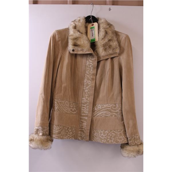 * Cold Water Creek Ladies Jacket - Size 8 (Medium)