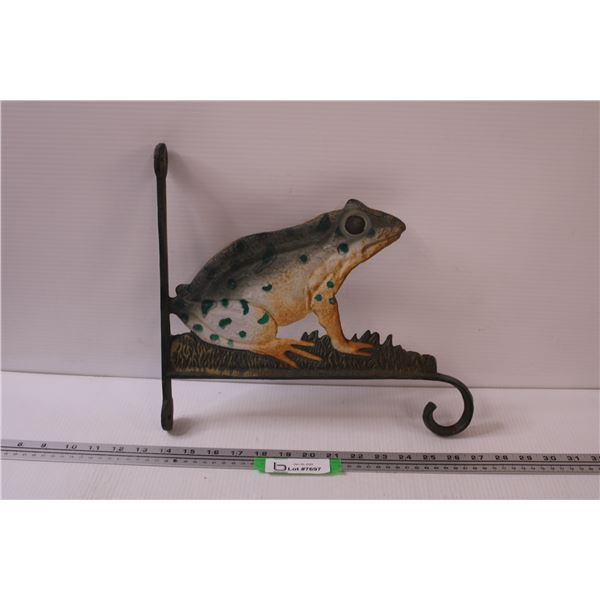 Cast Iron Frog Planter Holder (Wall Mountable) - 12" x 13"