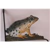 Image 3 : Cast Iron Frog Planter Holder (Wall Mountable) - 12" x 13"