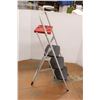 Image 3 : **Step Ladder 51''