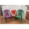 Image 1 : **(3) Plastic Lounge Chairs