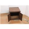 Image 4 : **Wooden End Table 22''x 23'' x 23''