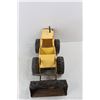 Image 4 : Vintage Tonka Front End Load- Some Paint Flaking