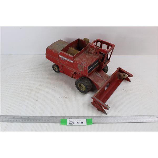 Vintage ERTL Diecast Massy Ferguson 860 Combine- Missing Components