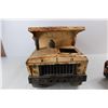 Image 5 : (2) Vintage Tonka Diecast Dump Trucks- Very Rusty, Damaged