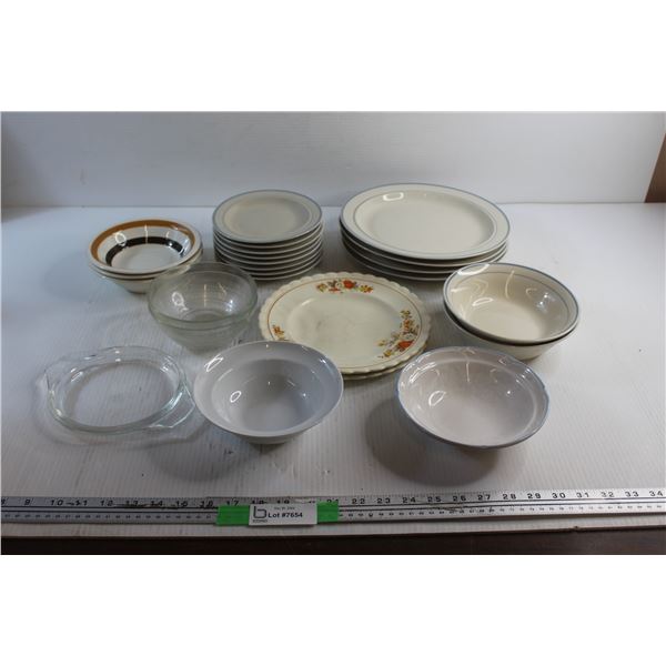 (10+) Ceramic and Glass Bowls & Plates