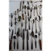 Image 3 : (10+) Vintage Cutleries - Forks, Spoons and Knives