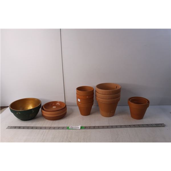 (10) Planter Pots w/ (4) Watering Trays