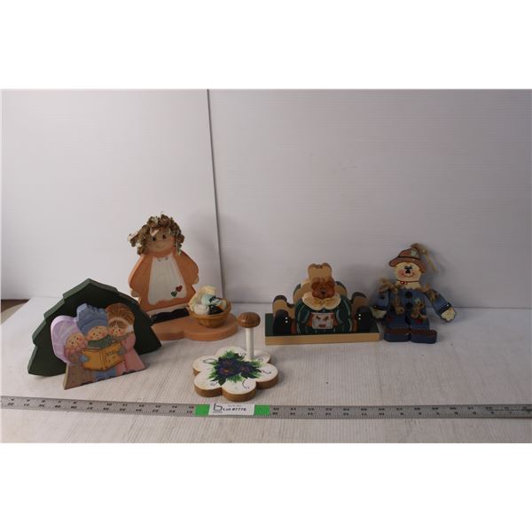 (5) Wood Decorations/ Napkin Holders