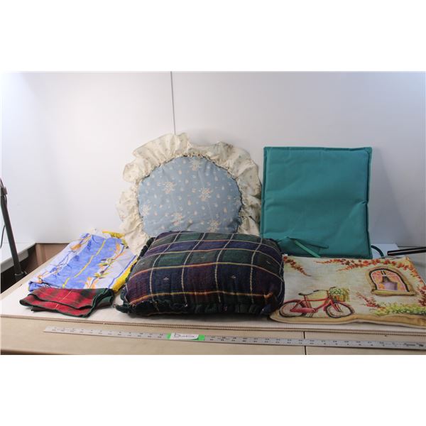 Fabric Lot- (3) Cushions, Misc.