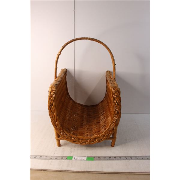 Woven Magazine Holder 23" Tall