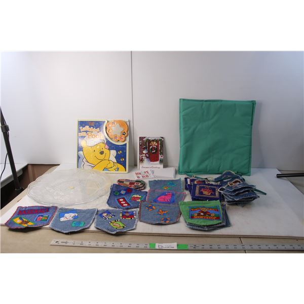 Winnie the Pooh Music Book- Working, Denim Pockets, Glas Tray, Misc.