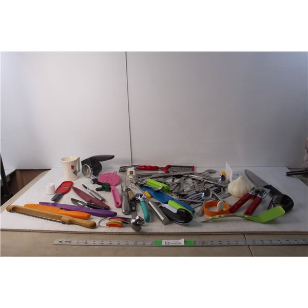 Lot of Kitchen Utensils