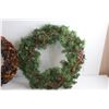 Image 2 : Christmas Wreath Decor