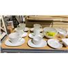 Image 2 : SHELF LOT OF ASSORTED DISHWARE