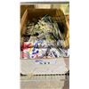 Image 2 : BOX OF ASSORTED SPORTS CARDS