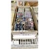 Image 2 : BOX OF ASSORTED SPORTS CARDS