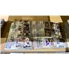 Image 2 : LARGE LOT OF SLEEVES OF ASSORTED SPORTS CARDS