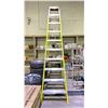 Image 2 : FEATHERLITE 10' ALUMINUM STEP LADDER