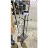 Image 2 : SMALL CLOTHING RACK