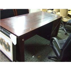 Mahogany Single Pedestal Executive Desk