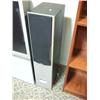 Image 2 : Quest Dual Stereo Standup Speakers & CD Case Stand