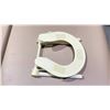 Image 4 : MASTER MASSAGE TABLE WITH ACCESSORIES: ATTACHABLE ARMS, EAR, NECK AND LEGS PILLOW