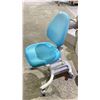 Image 1 : ROLLING ADJUSTABLE CHAIR