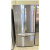 Image 1 : LG STAINLESS STEEL FRENCH DOOR FRIDGE WITH ROLLOUT FREEZER 33"W