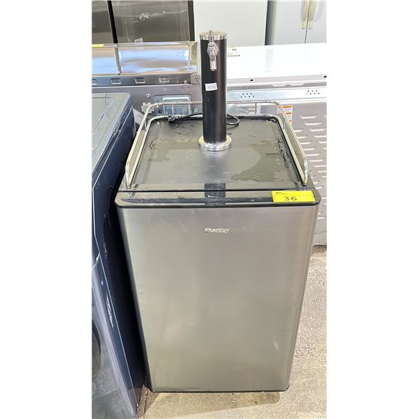DANBY PORTABLE BEER DISPENSER