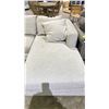 Image 3 : 2-PC FABRIC SECTIONAL SOFA WITH CHAISE (CLEANING REQUIRED)