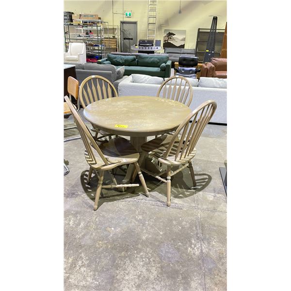 ROUND DINING TABLE WITH 4 CHAIRS 42" X 30"