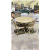 Image 1 : ROUND DINING TABLE WITH 4 CHAIRS 42" X 30"