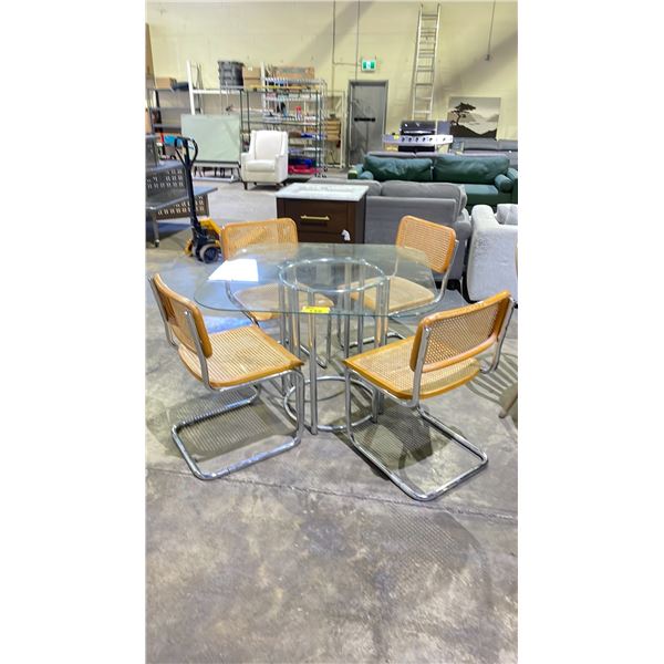 GLASS TOP DINING TABLE WITH METAL BASE & 4 METAL & WHICKER CHAIRS 40  X 40  X 29 