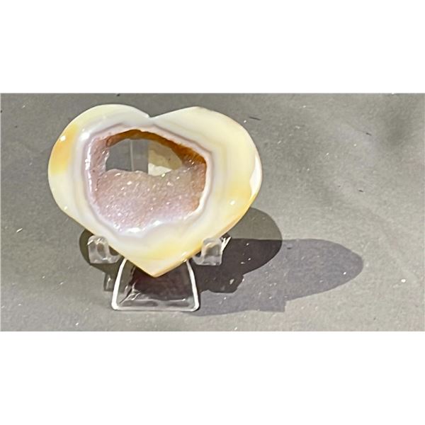 DRUZY AGATE HEART APPROX 2.8  RETAIL $350