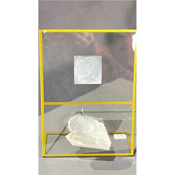 CLEAR QUARTZ GRID DISPLAY RETAIL $350