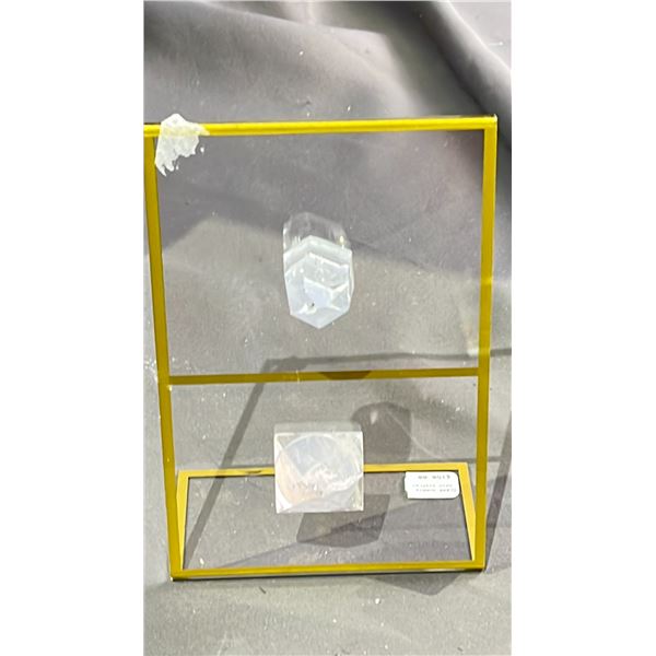 CLEAR QUARTZ GRID DISPLAY RETAIL $150