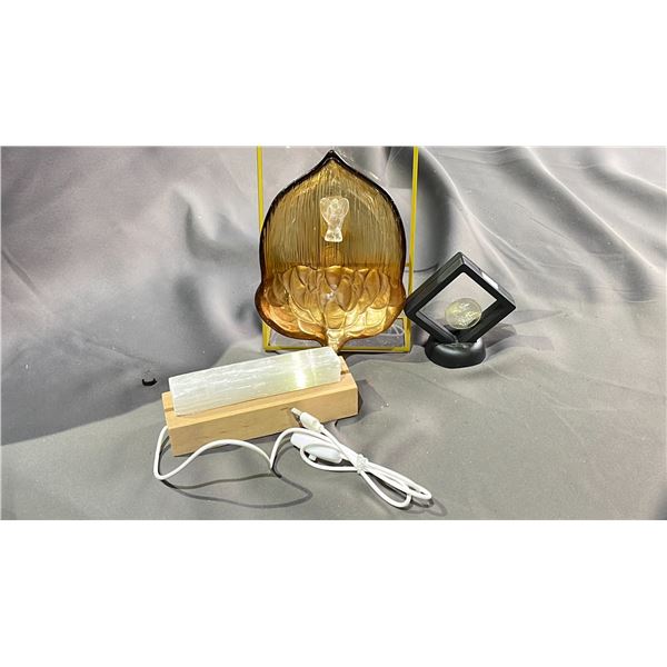 LOT OF ACORN DISPLAY RETAIL $350, GANESH COIN AND SELENITE LED LIGHT RETAIL $350