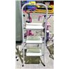 Image 2 : 3' ALUMINUM STEP LADDER