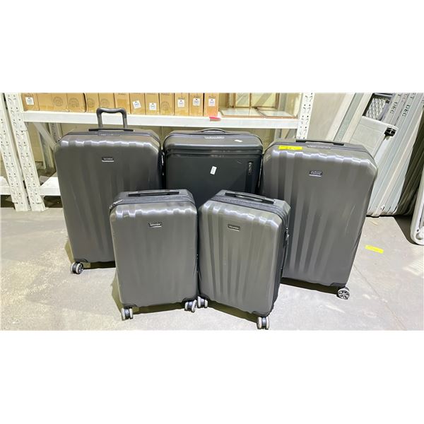 LOT OF ASSORTED LUGGAGE (INTERIOR & EXTERIOR CONDITION ISSUES)