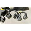 Image 2 : 5 PAIRS OF ASSORTED WIRELESS HEADPHONES (UNKNOWN WORKING CONDITION, MAY BE MISSING PIECES)