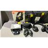 Image 3 : 5 PAIRS OF ASSORTED WIRELESS HEADPHONES (UNKNOWN WORKING CONDITION, MAY BE MISSING PIECES)