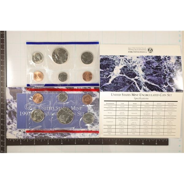 1997 US MINT SET (UNC) P/D (WITH ENVELOPE) AND