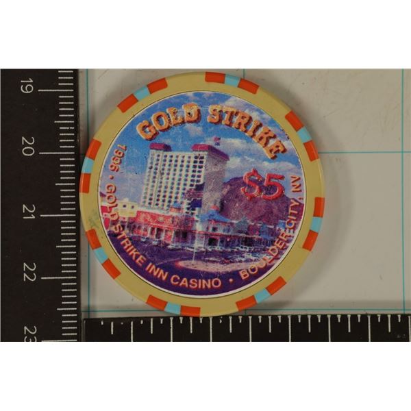 $5 GOLD STRIKE CASINO CHIP.BOULDER CITY, NV.