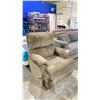 Image 2 : FABRIC RECLINER