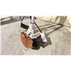 Image 2 : STIHL FS86 GAS TRIMMER