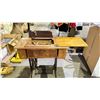 Image 1 : VINTAGE SINGER SEWING MACHINE TABLE