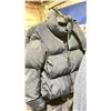 Image 8 : RACK OF ASSORTED CLOTHING INCLUDING; JACKETS, HOODIES AND MORE *RACK NOT INCLUDED*