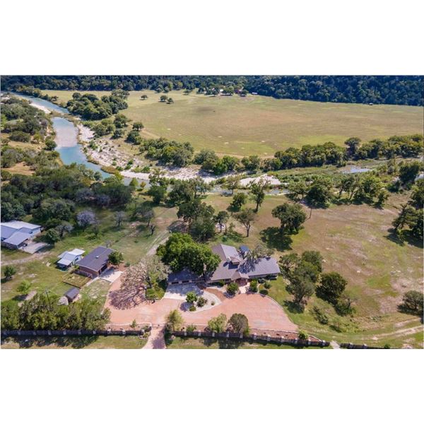 Johnson Creek Private Lodge